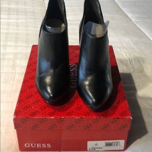 Guess Ortena booties 6.5
